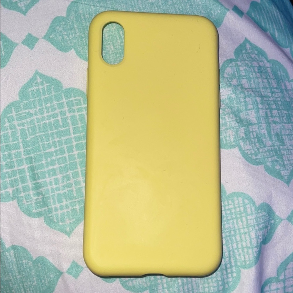 IPhone X/XS Silicone Yellow case